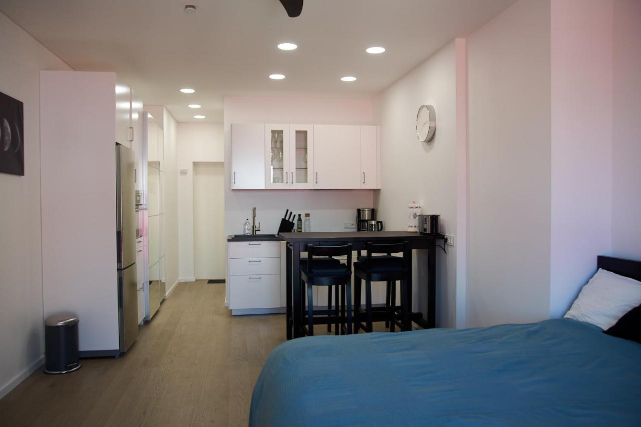 Studio Apartment In The Heart Of Riga Old Town ภายนอก รูปภาพ